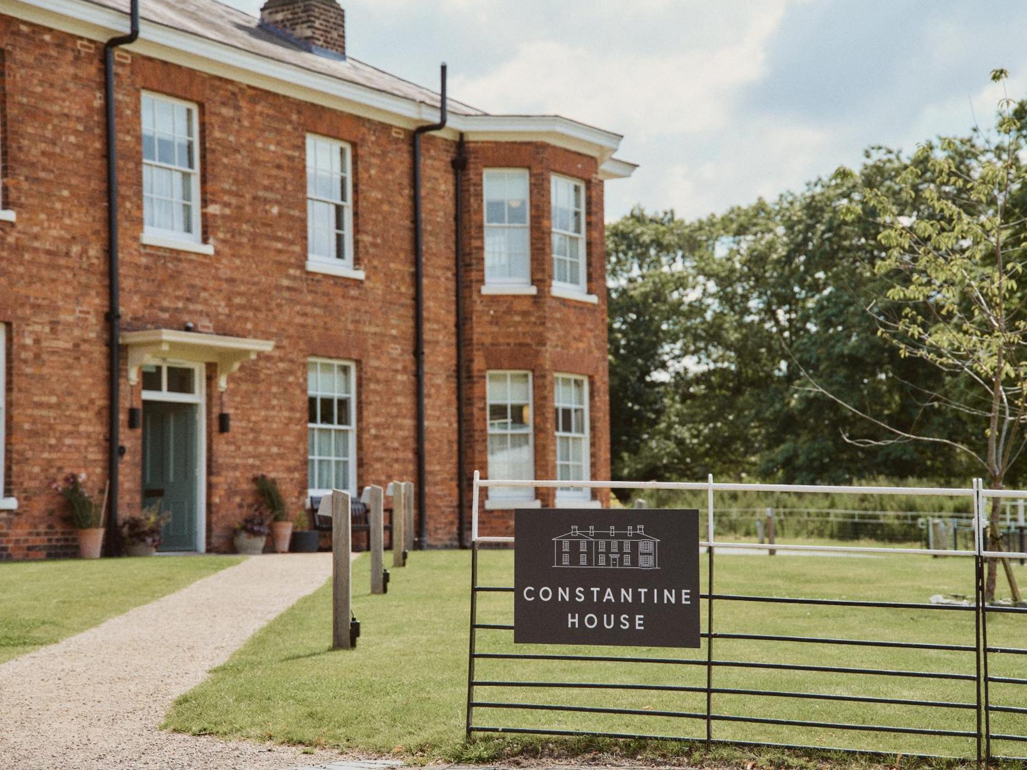 Constantine House Hotel Tamworth Buitenkant foto